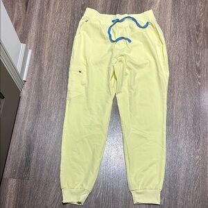 Figs Sunlight yellow Zamora Joggers NWT